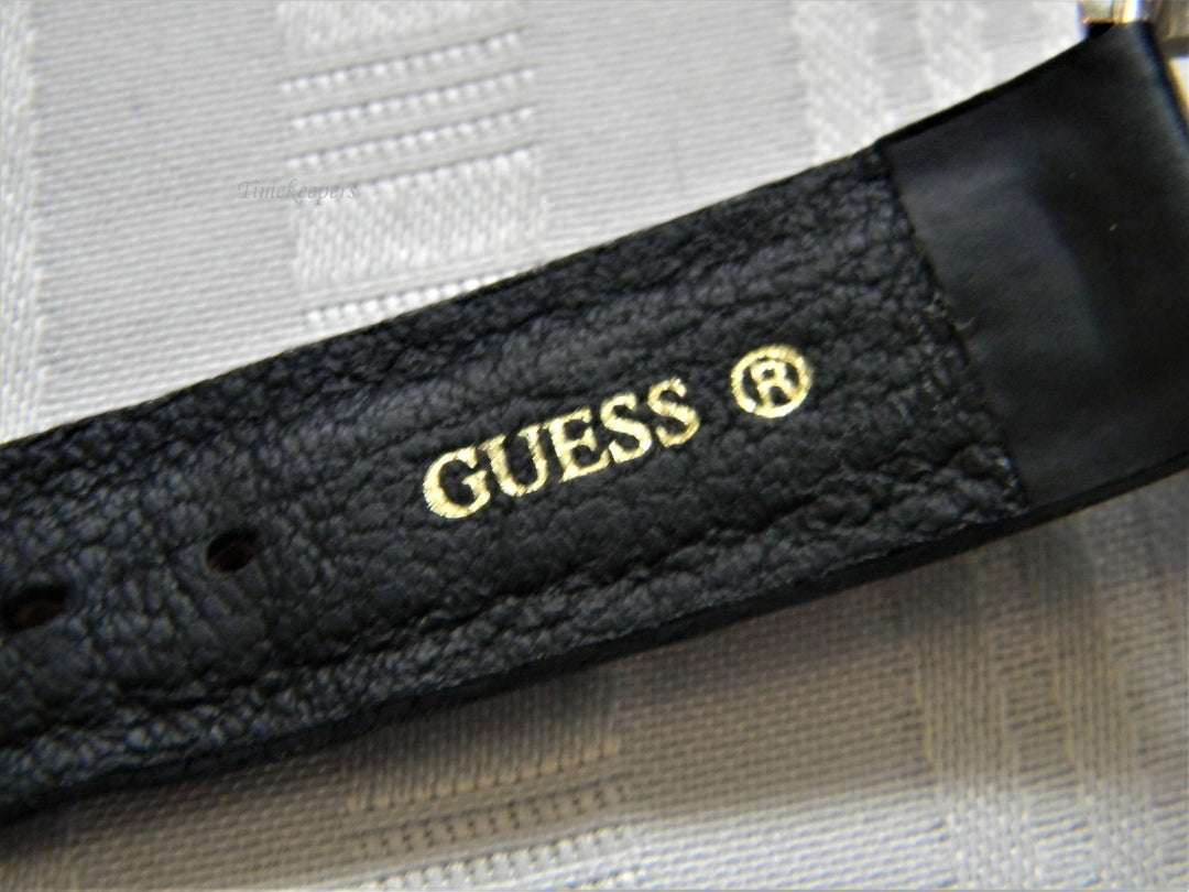 j644 Nice Guess Quartz Wrist Watch with Original Band