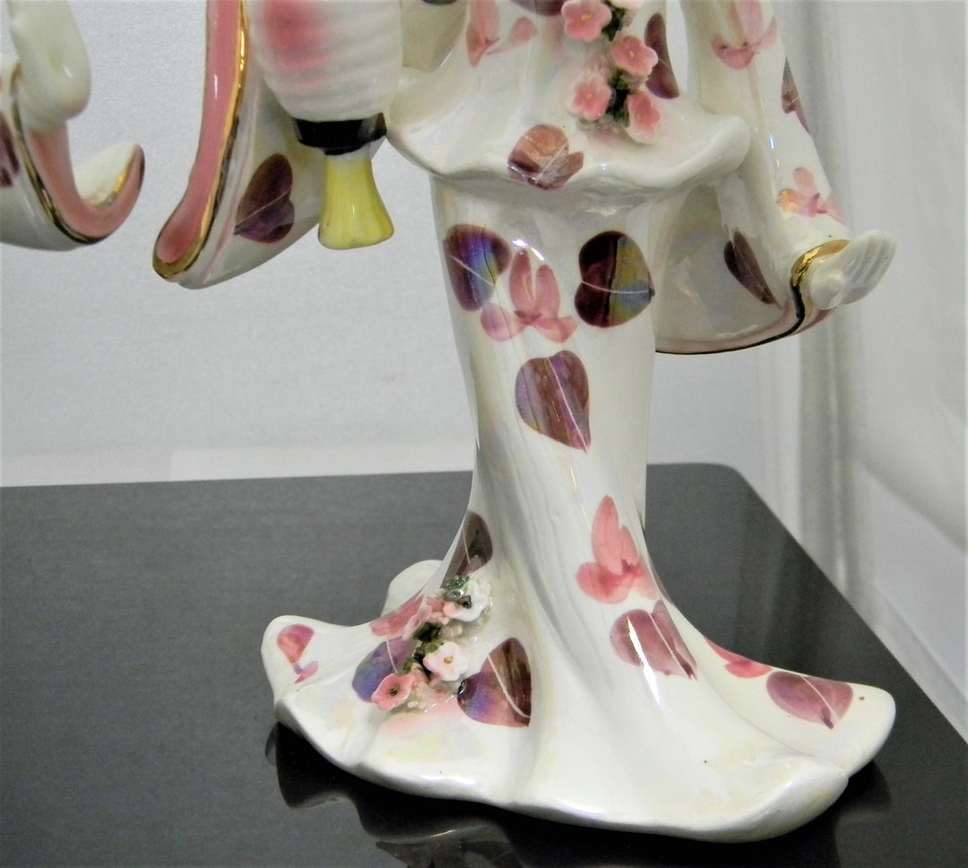 h837 Vintage Set of 2 Japanese Dancing Figurines Male and Female with Lanterns