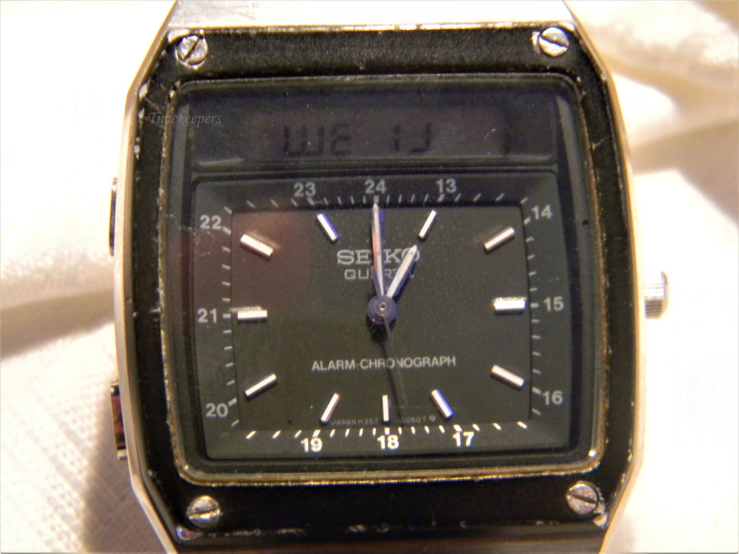 j641 Retro 1981 James Bond Seiko Alarm Chronograph Quartz Men's Watch with Flex Band