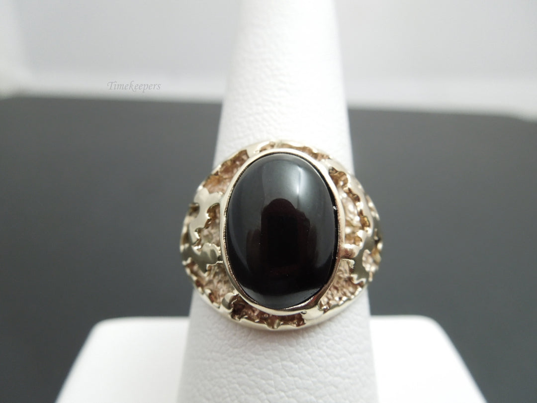 b952 Men's Handsome 14kt Yellow Gold Black Onyx Nugget Style Ring Size 9.25