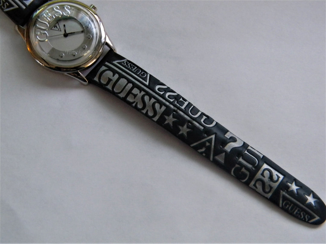 j644 Nice Guess Quartz Wrist Watch with Original Band