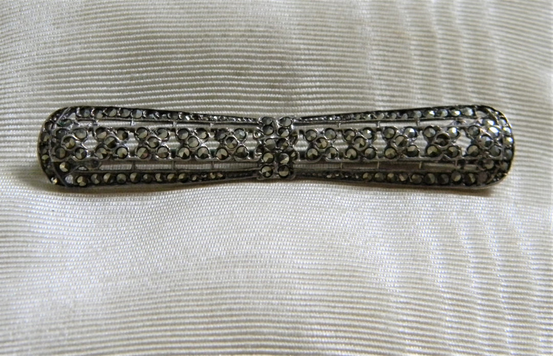 H855 Gorgeous Sterling Silver Brooch/ Pin with Marcasite