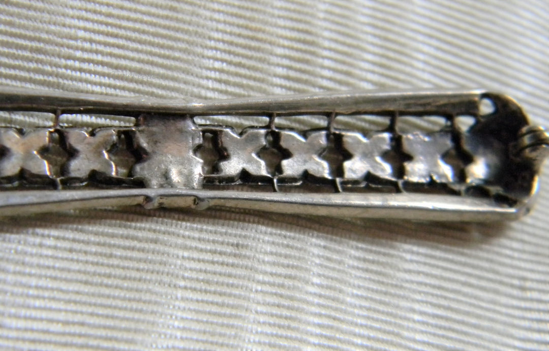 H855 Gorgeous Sterling Silver Brooch/ Pin with Marcasite