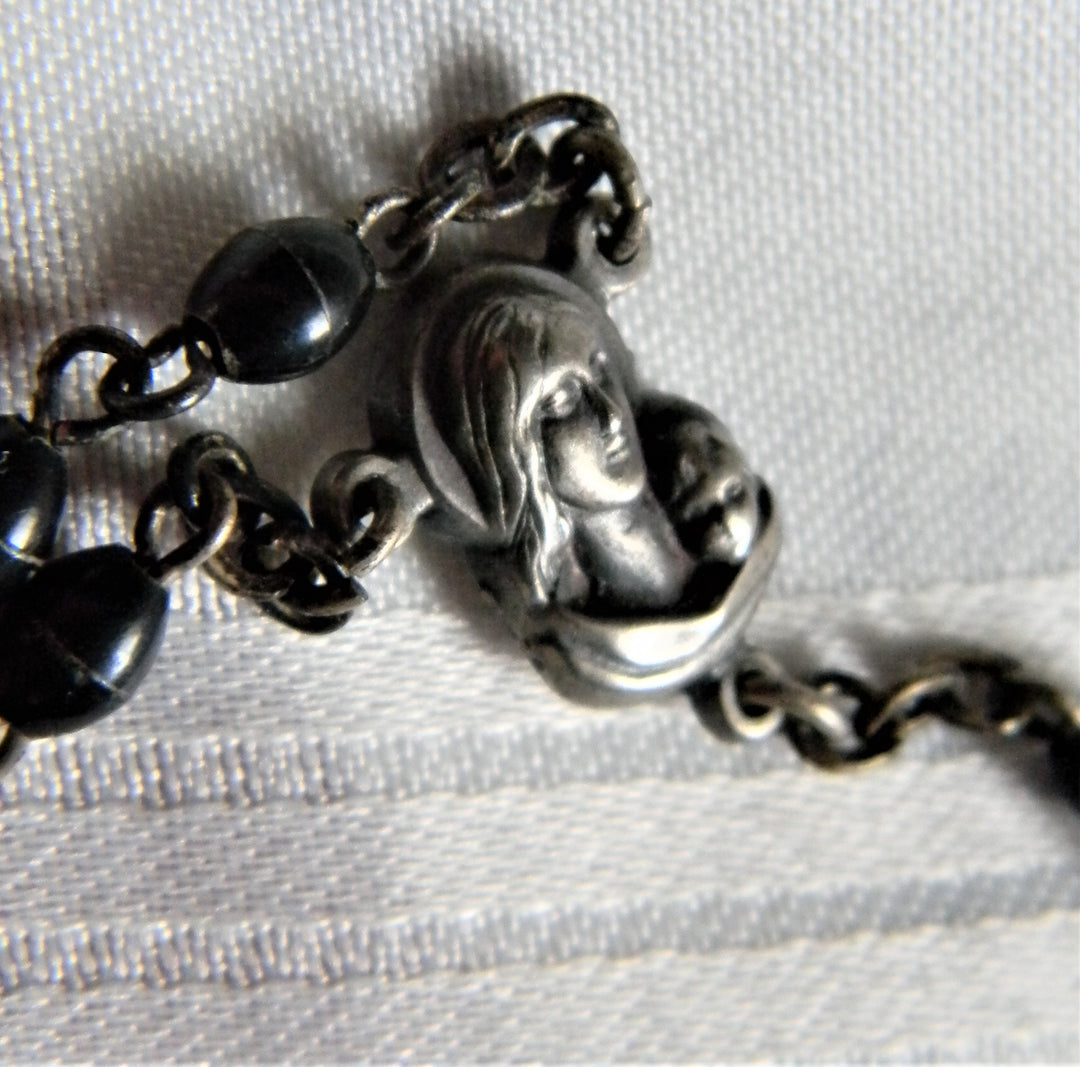 h881 Vintage Rosary with Black Metal Beads Cross Virgin Mother in Silver tone