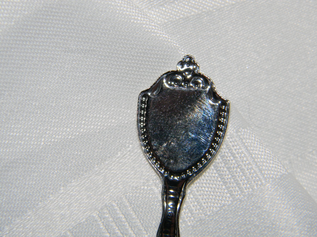 j675 Nice Preowned Stainless Steel Collector Spoon from New Hampshire