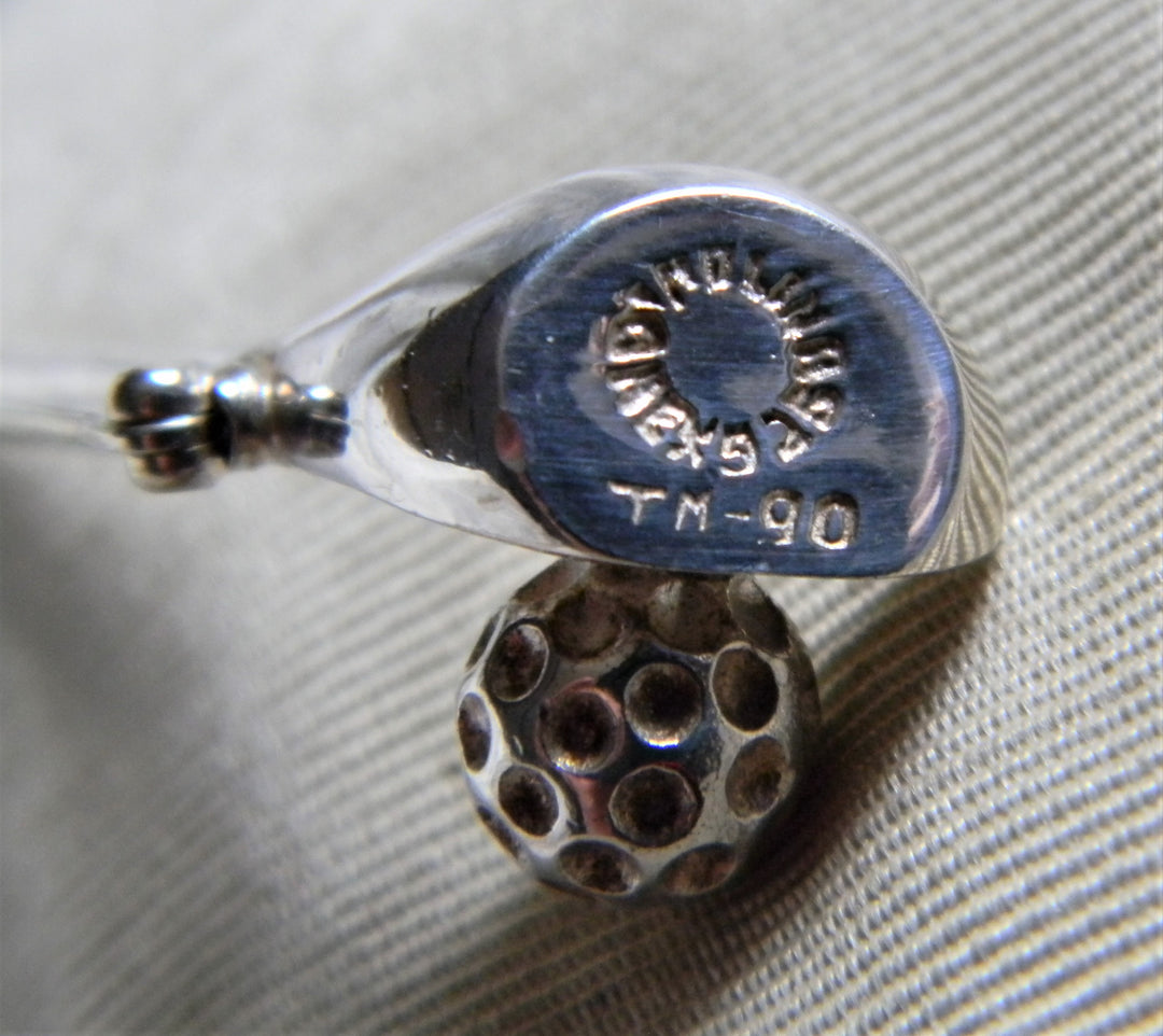h884 Nice vintage Sterling Silver Golf Club and Ball Brooch from Mexico