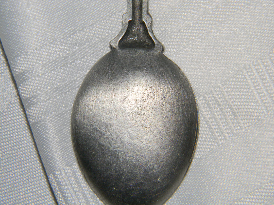 j676 Nice Preowned Pewter Collector Spoon Horseshoe Casino Mississippi