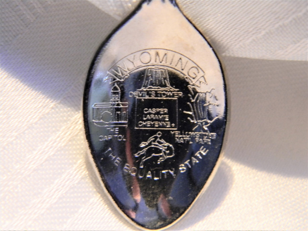 j674 Nice Preowned Stainless Steel Collector Charm Spoon from Wyoming
