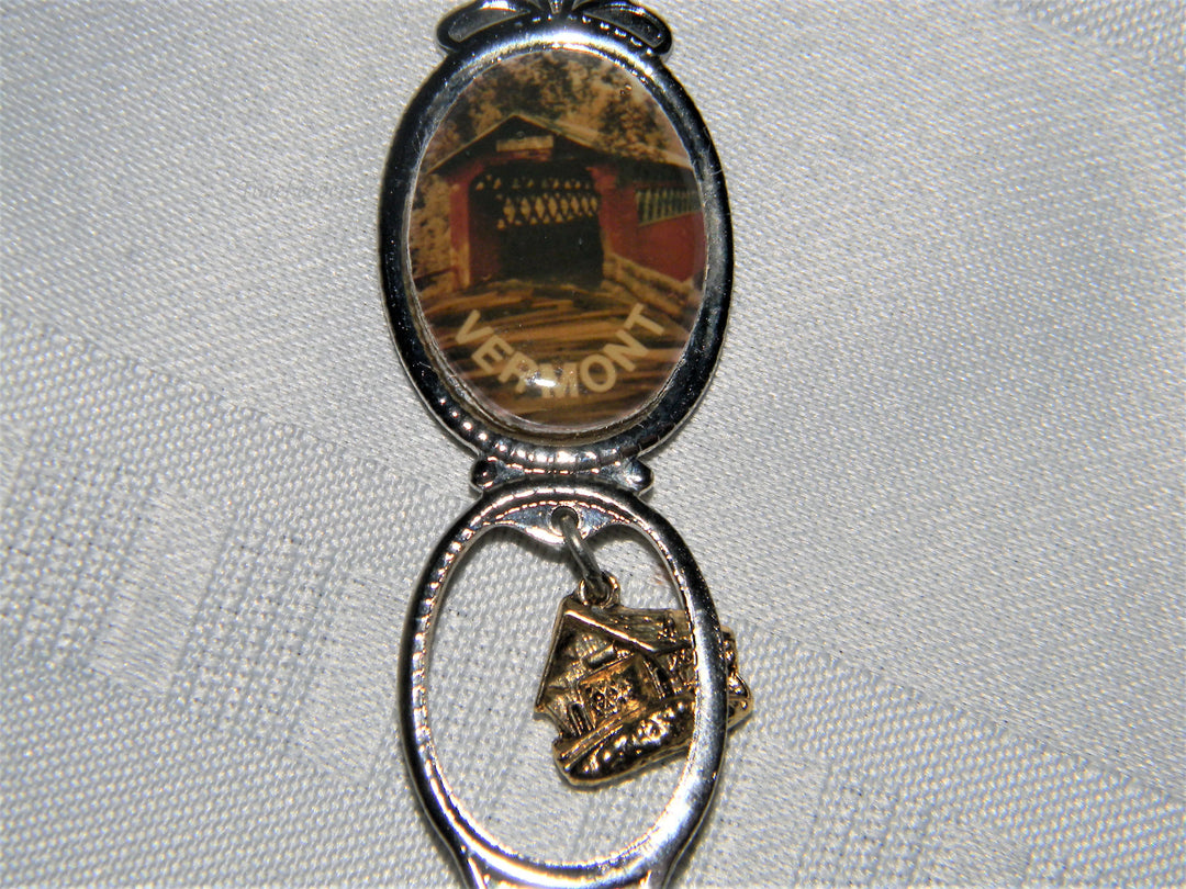 j685 Nice Preowned Stainless Steel Collector Charm Spoon from Vermont