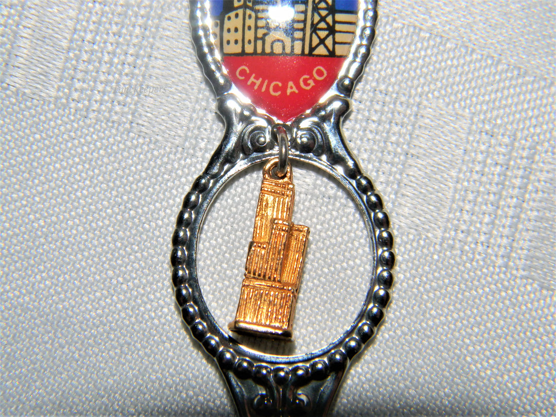 j687 Nice Preowned Stainless Steel Collector Charm Spoon from Chicago Illinois