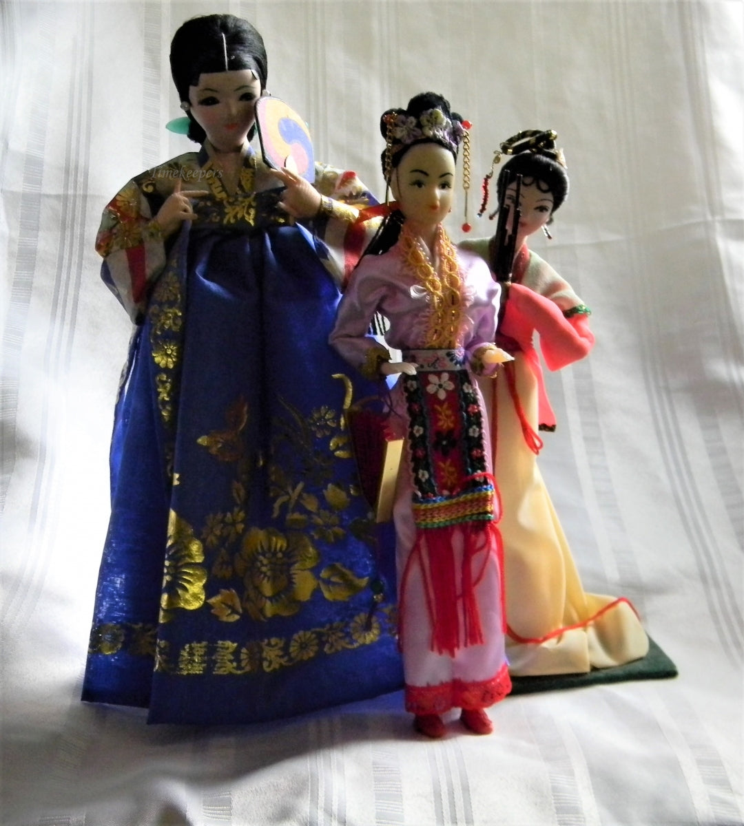 h911 Great Vintage Trio of Korean Dolls