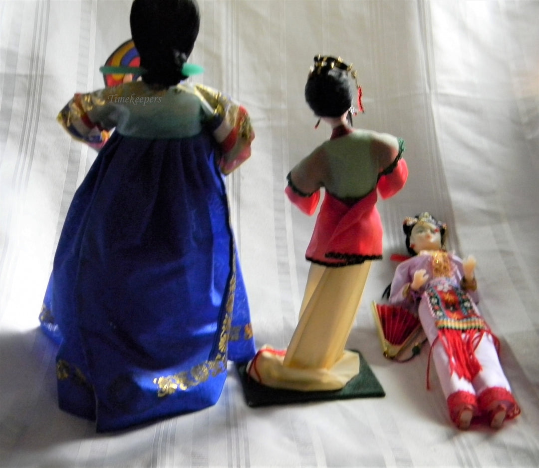h911 Great Vintage Trio of Korean Dolls