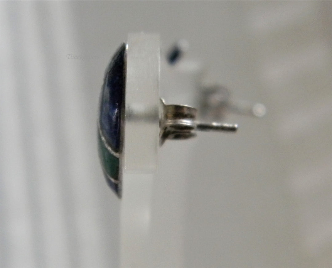 h913 Unique Oval Sterling Silver Earrings with Enamel finish and Malachite