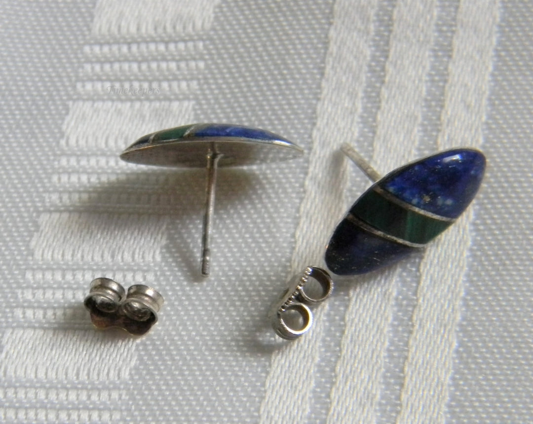 h913 Unique Oval Sterling Silver Earrings with Enamel finish and Malachite