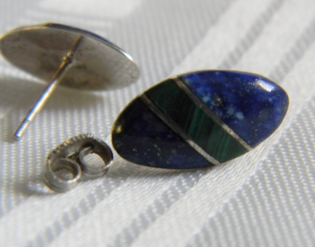 h913 Unique Oval Sterling Silver Earrings with Enamel finish and Malachite