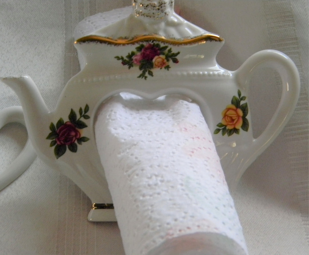 h917 Beautiful Vintage Set of 4 China Royal Albert Country Roses Napkin Rings