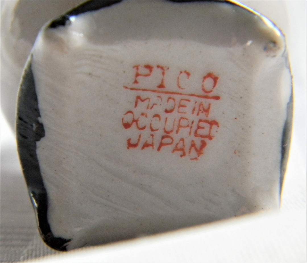 h918 Beautiful Vintage Tiny PICO Vase with Painted Flowers Occupied Japan