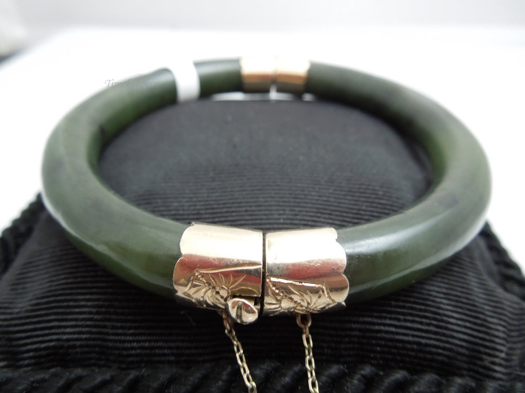 g550 Beautiful Ladies 14kt Gold Jade Bangle Bracelet