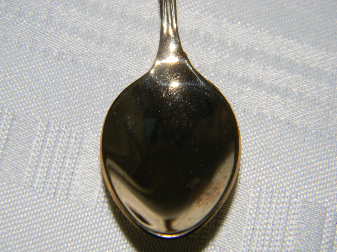 j698 Nice Preowned Souvenir Mini Spoon in Gold Wash from Kansas City, MO