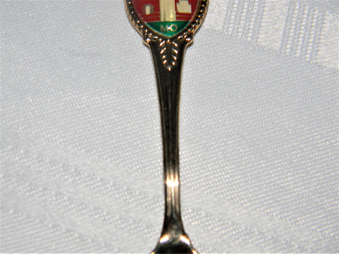 j698 Nice Preowned Souvenir Mini Spoon in Gold Wash from Kansas City, MO