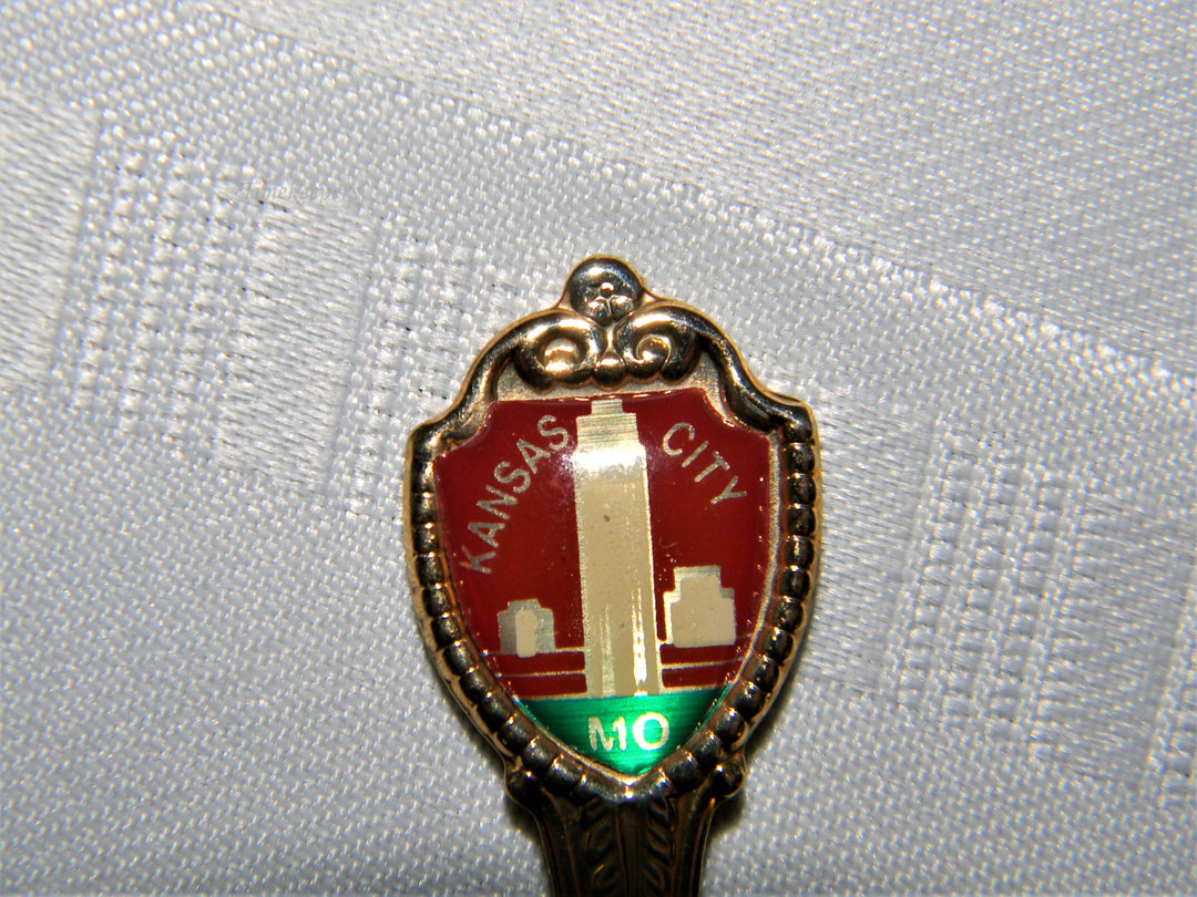 j698 Nice Preowned Souvenir Mini Spoon in Gold Wash from Kansas City, MO