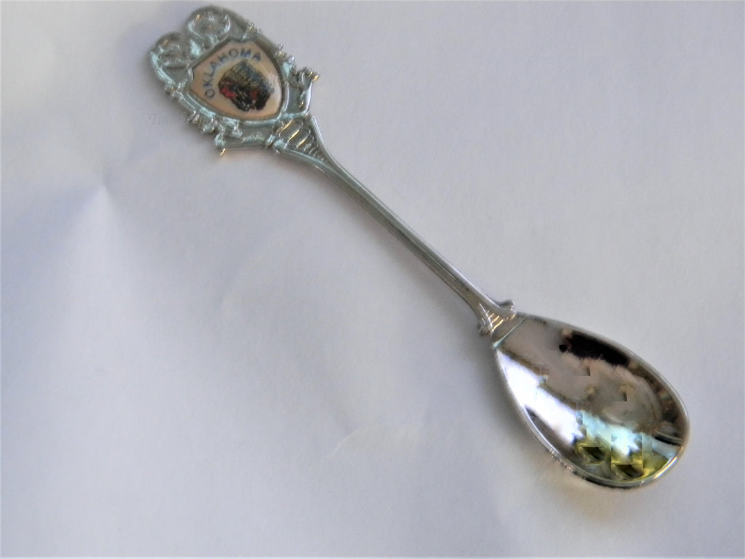 j699 Nice Preowned Souvenir Spoon in Silver Plate from Oklahoma