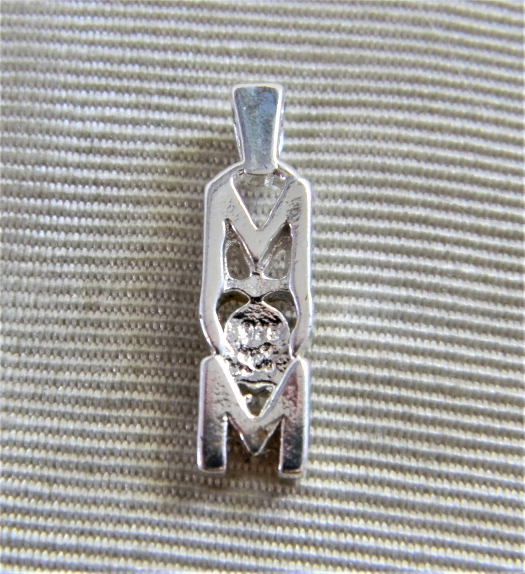 h941 Sterling Silver Mom Pendant w/ Gold Plate Heart and Small Stone (NO CHAIN)