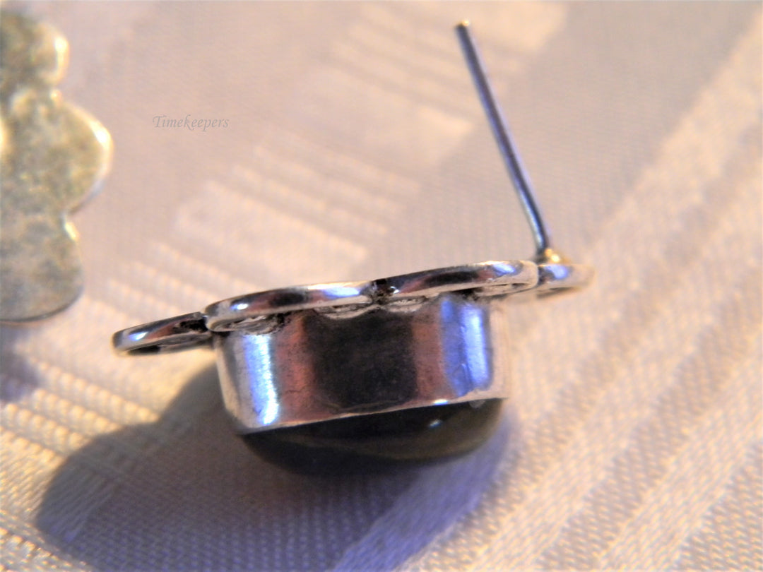 j705 Beautiful Sterling Silver Earrings with Dark MOP Cabachon