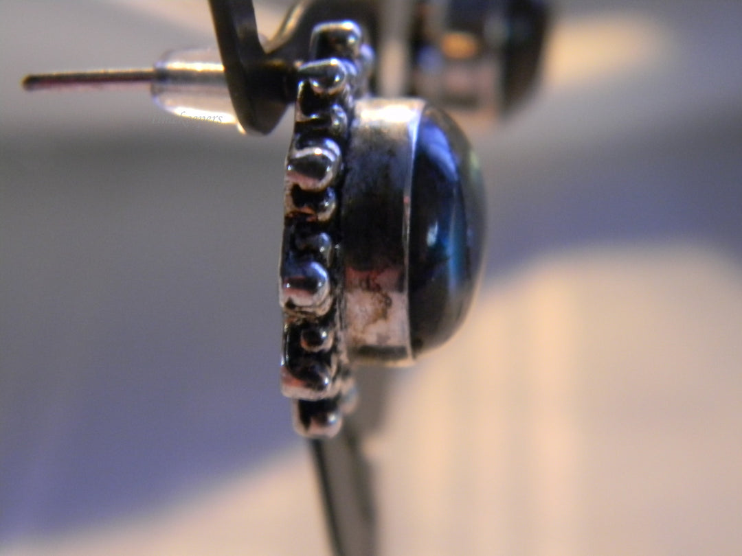 j706 Beautiful Round Sterling Silver Earrings with Dark MOP Cabachon