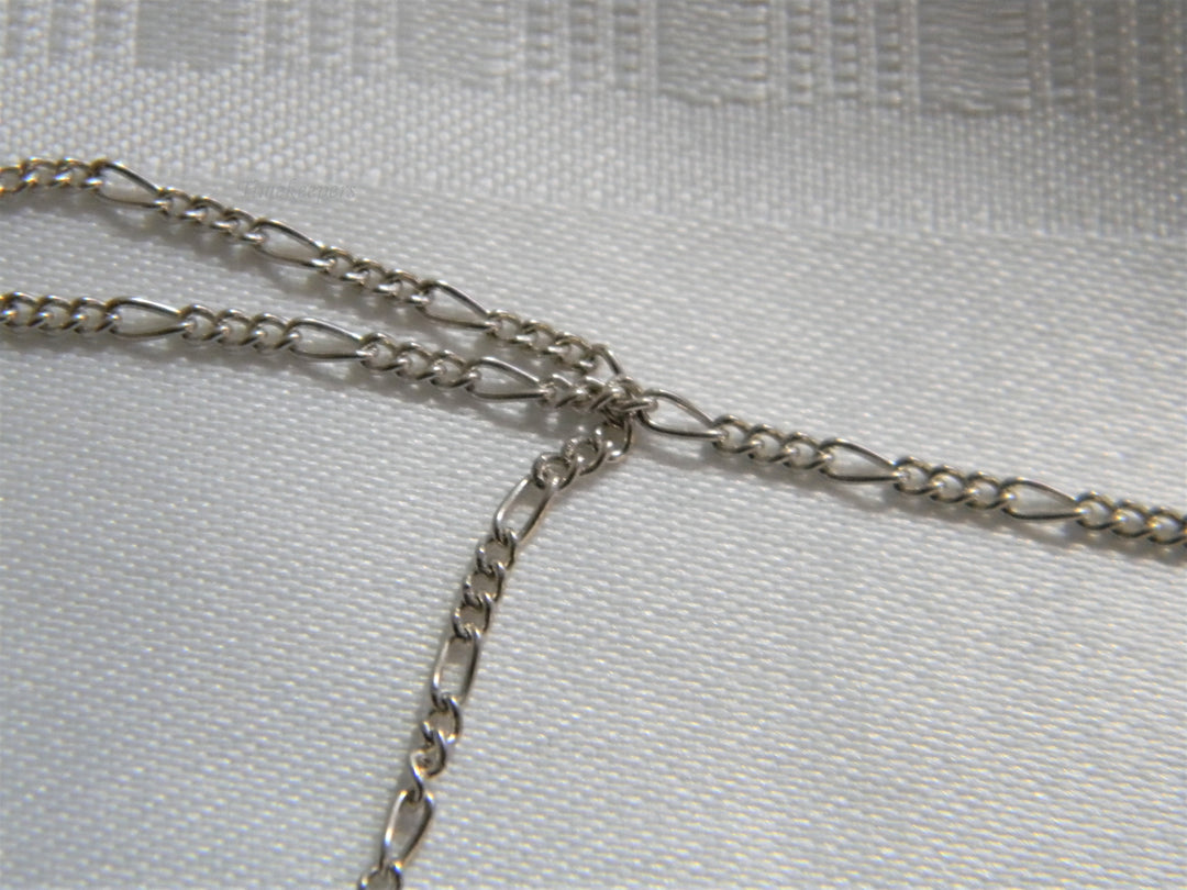 j712 Stunning Amber Necklace in Sterling Silver with Figaro Chain