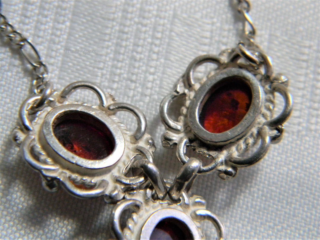 j712 Stunning Amber Necklace in Sterling Silver with Figaro Chain