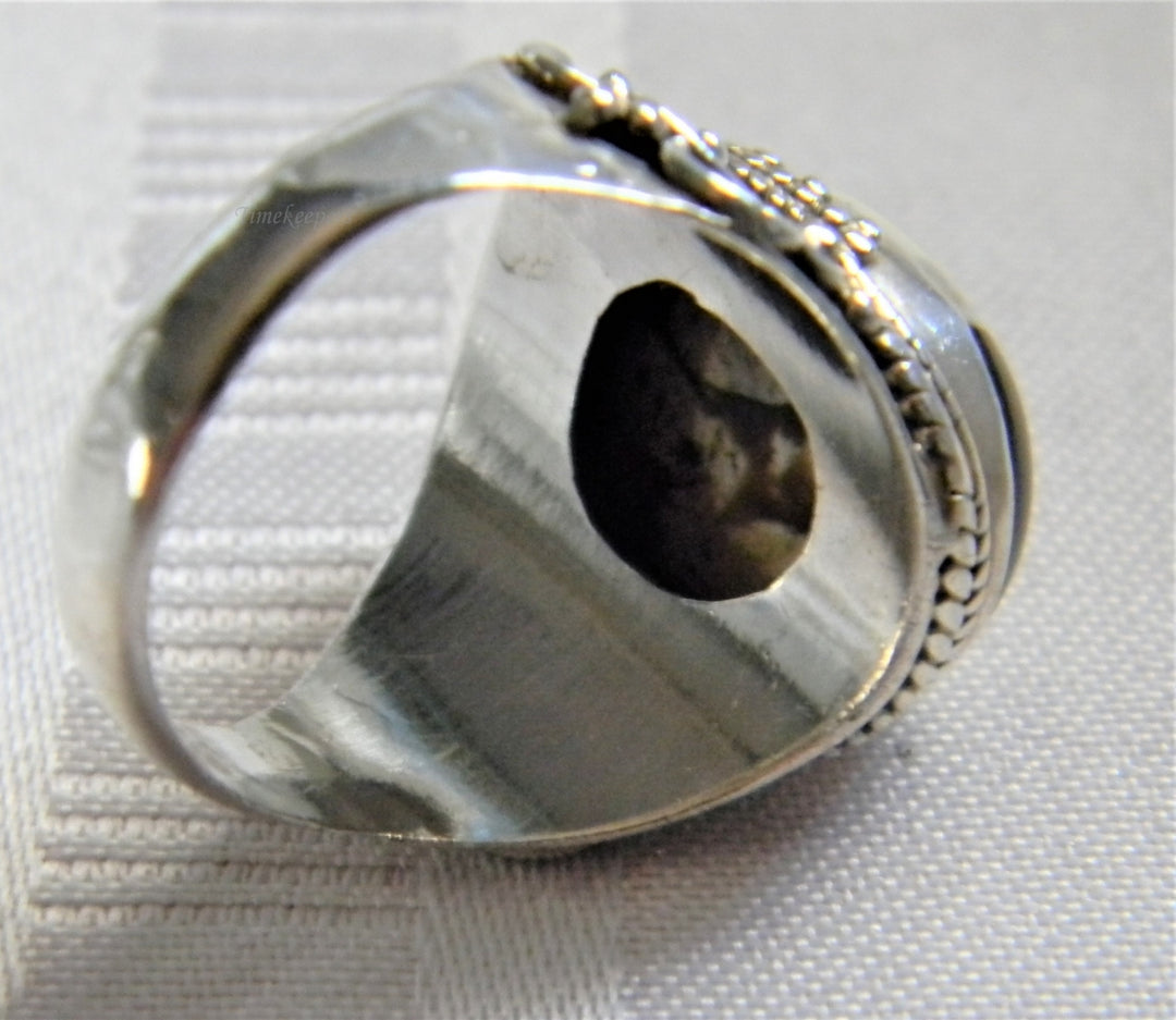 h957 Vintage Sterling Silver Ring with Cabochon Obsidian Black and White