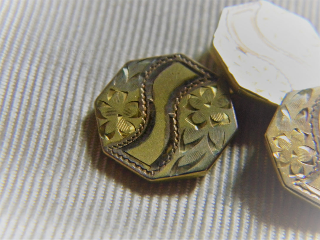 j744 Handsome Vintage Octagon Embossed Cuff Links in Gold Tone
