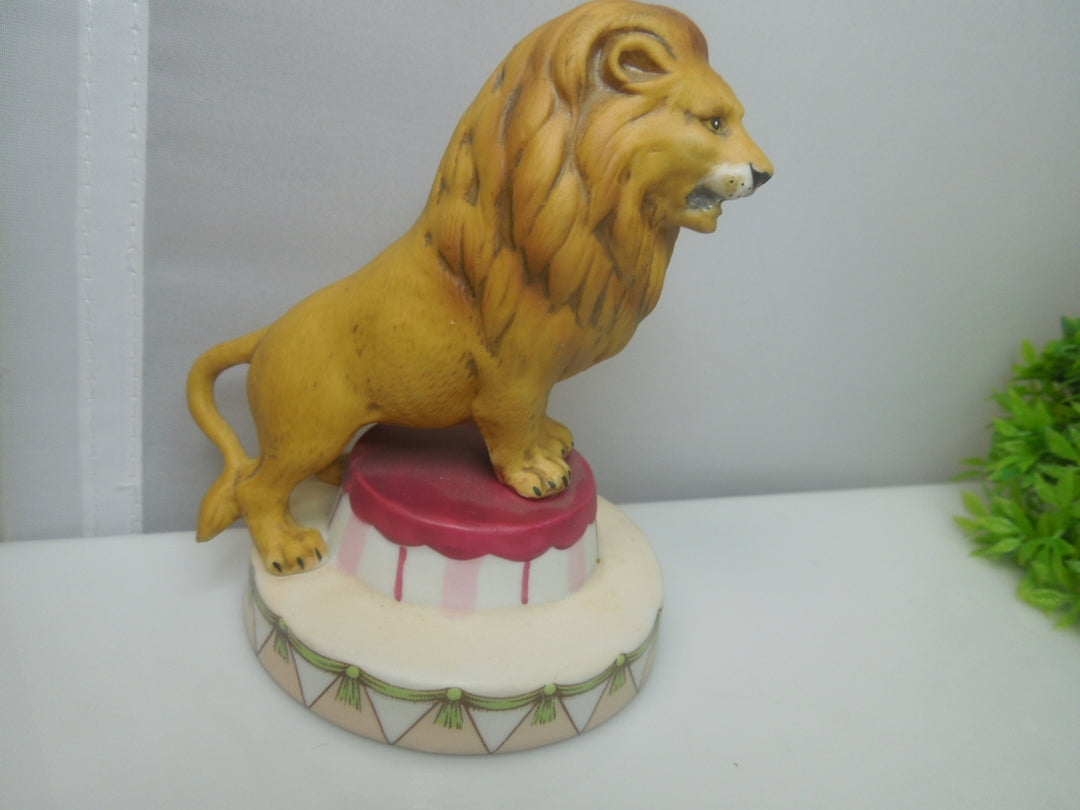 q738 Vintage 1983 Circus Royale Applause Lion Ceramic Figurine #9608