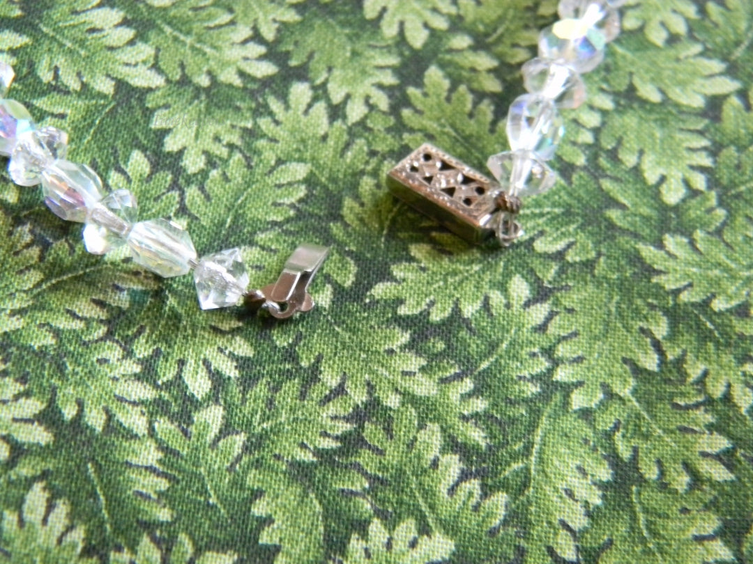 h690 Beautiful Graduated Borealis Beaded Necklace with Slide clasp