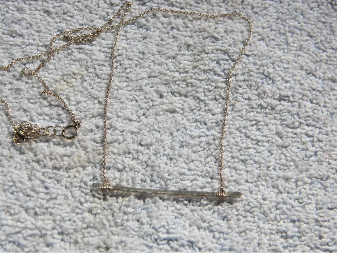 j768 Retro Silver tone Hammered Bar Necklace with 2" Extension