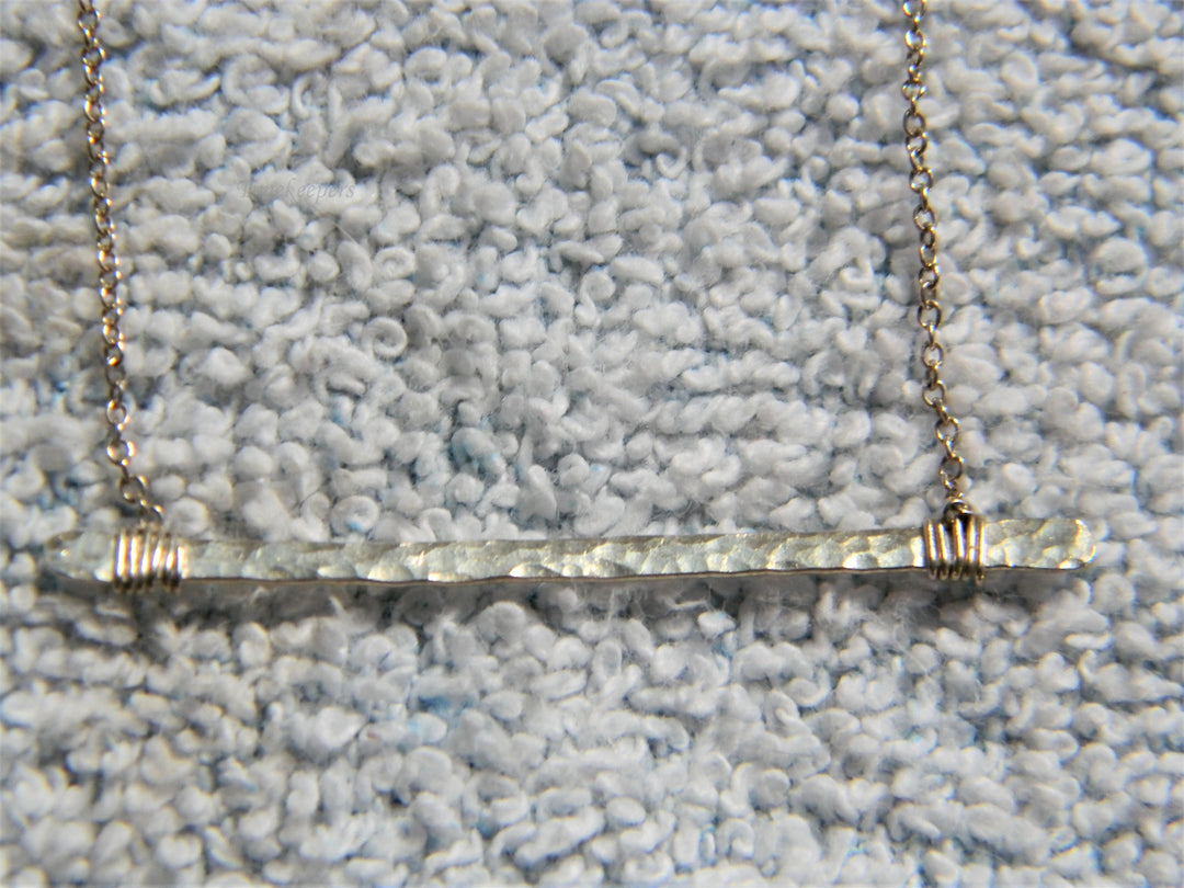 j768 Retro Silver tone Hammered Bar Necklace with 2" Extension
