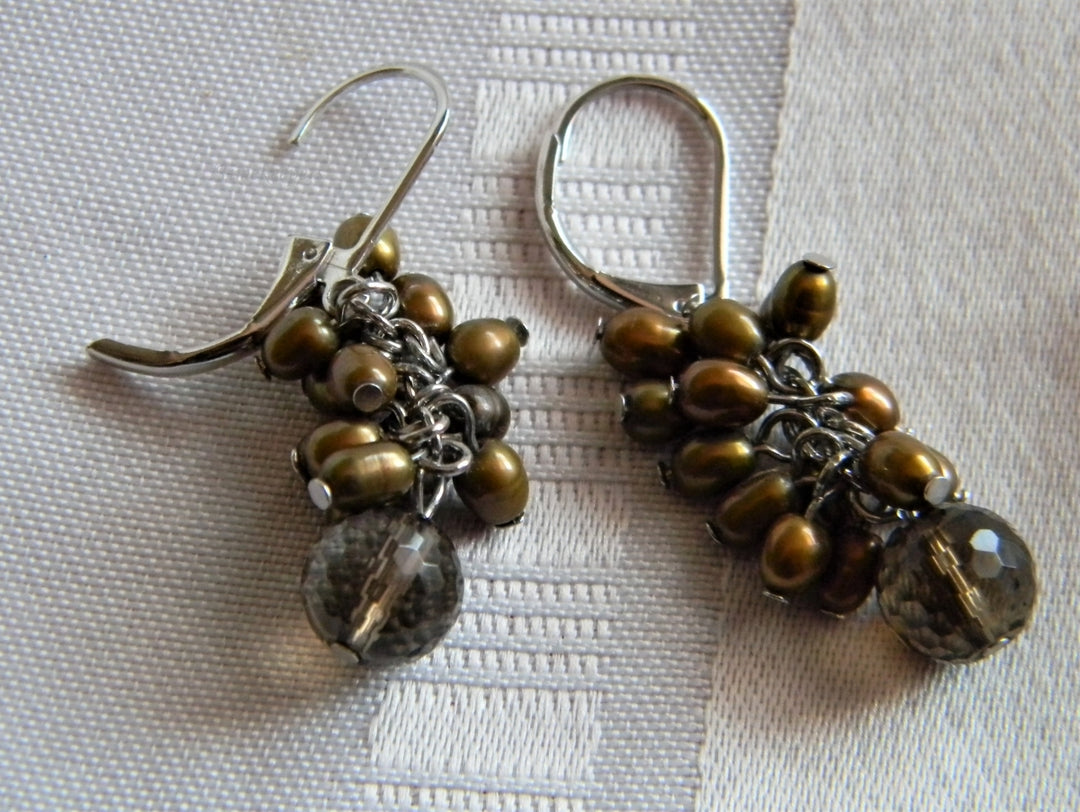 h996 Unique Brown Bead Dangle Earrings on Silver tone Wires