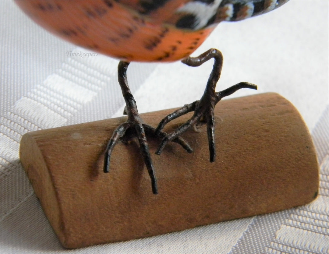 p006 Great Vintage Pair of Painted Birds on Wood Stands