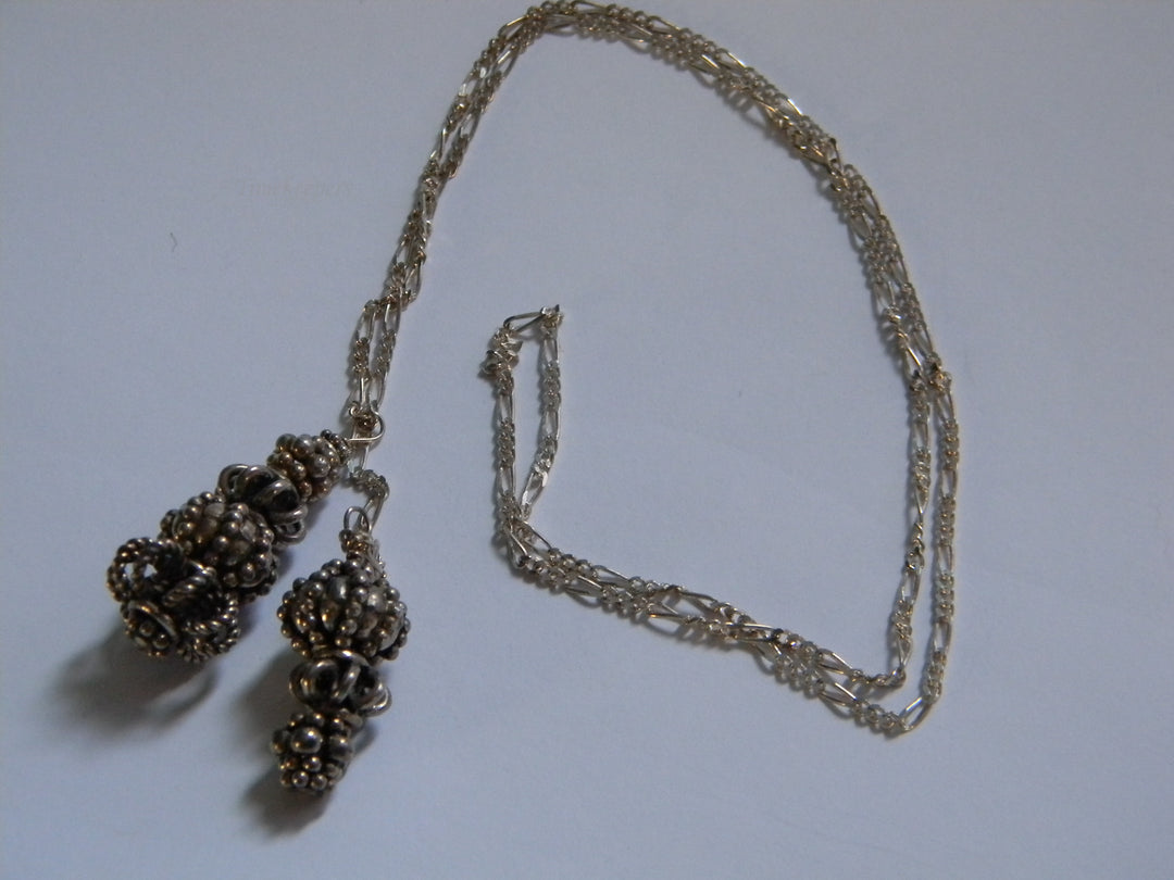 j788 Unique Vintage Sterling Silver Tassel Necklace with Figaro Chain