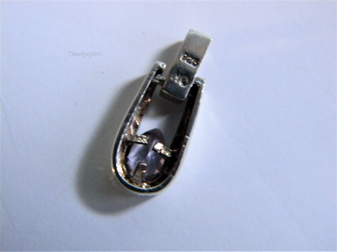 j790 Beautiful Sterling Silver Pendant with Pear Shape Purple Stone