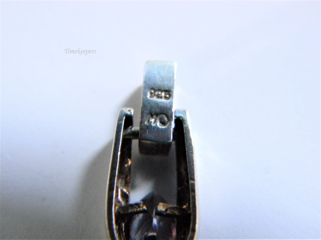 j790 Beautiful Sterling Silver Pendant with Pear Shape Purple Stone