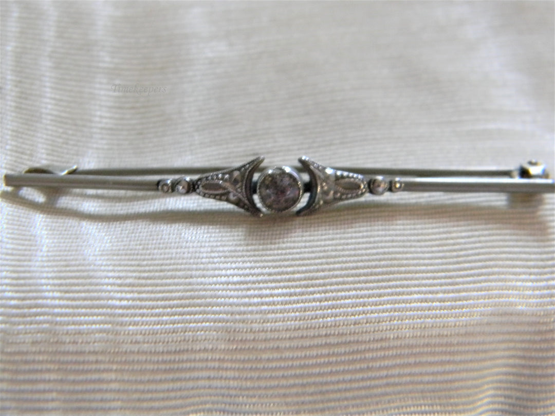 j798 Pretty Vintage Silver Tone Bar Brooch with Center Clear Stone