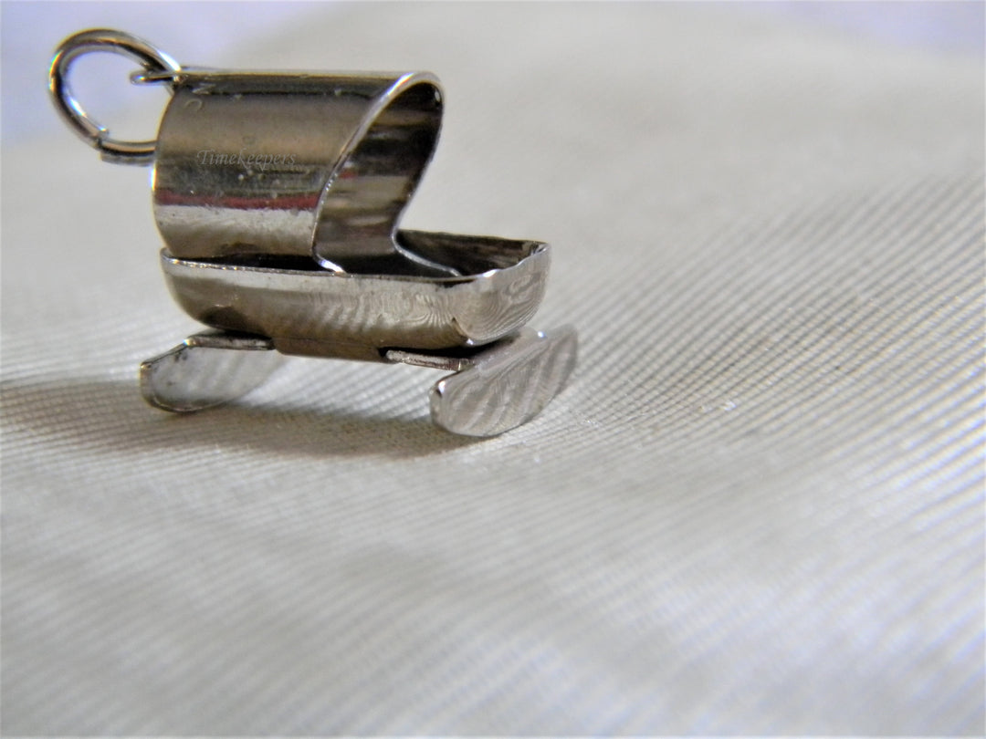 j801 Vintage Sterling Silver 3 Dimensional Cradle Charm/ Pendant