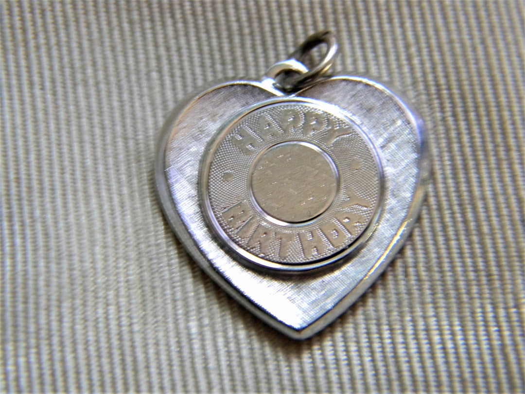 j804 Vintage Heart Charm/ Pendant with Circle Happy Birthday in Silver Tone