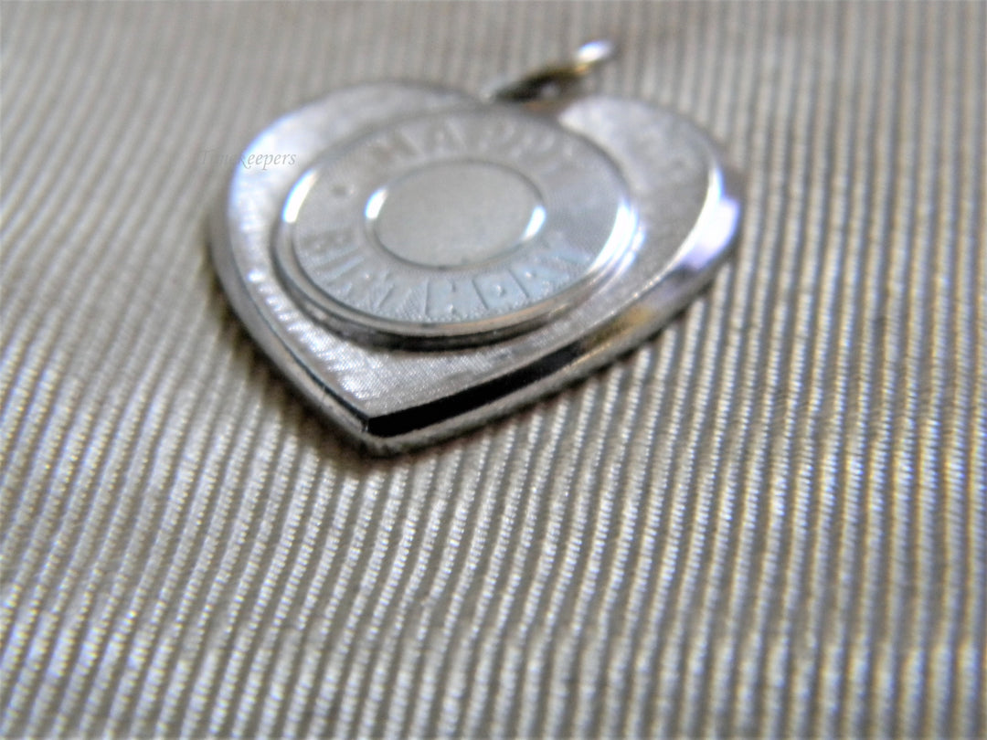j804 Vintage Heart Charm/ Pendant with Circle Happy Birthday in Silver Tone
