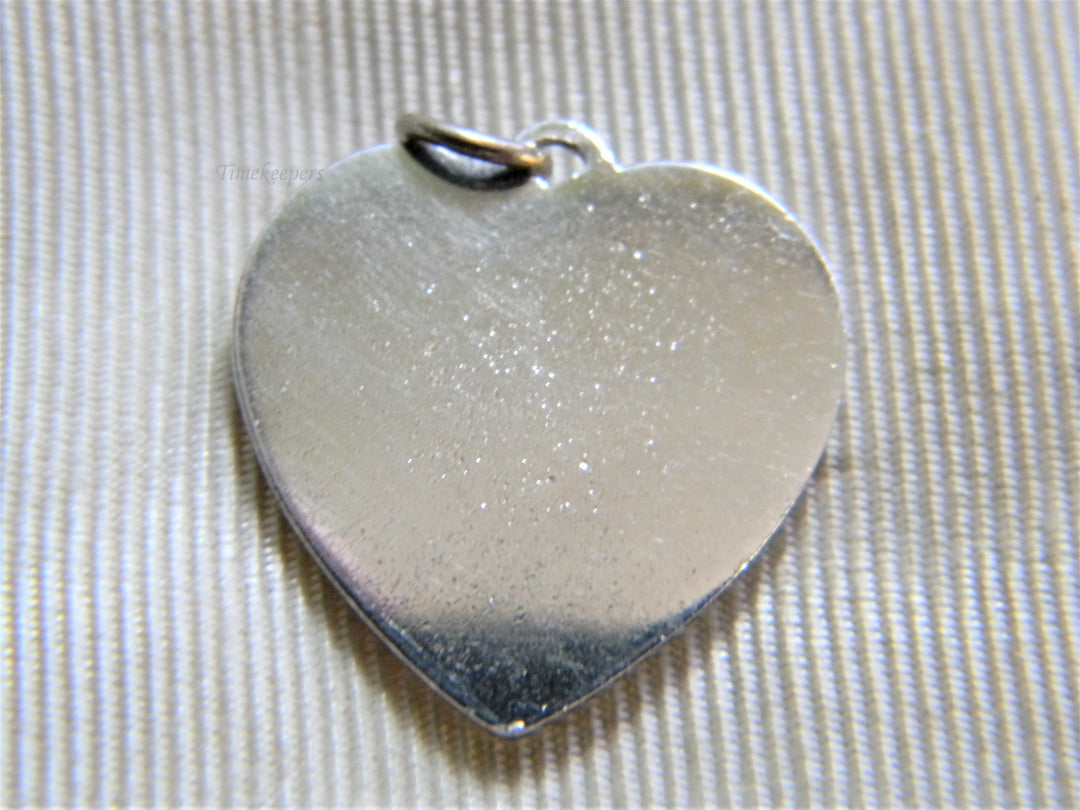 j804 Vintage Heart Charm/ Pendant with Circle Happy Birthday in Silver Tone