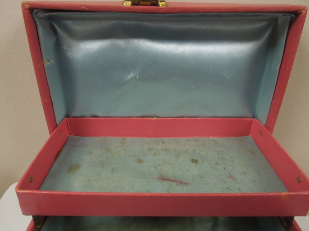 q811 Vintage Jewelry Box Upholstery Cloth Vanity Box Trinket Box