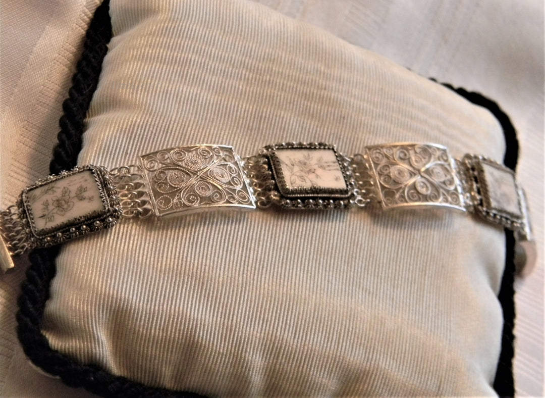 p046 Unique Vintage Filigree and Carved Stone Link Bracelet with Slide Clasp