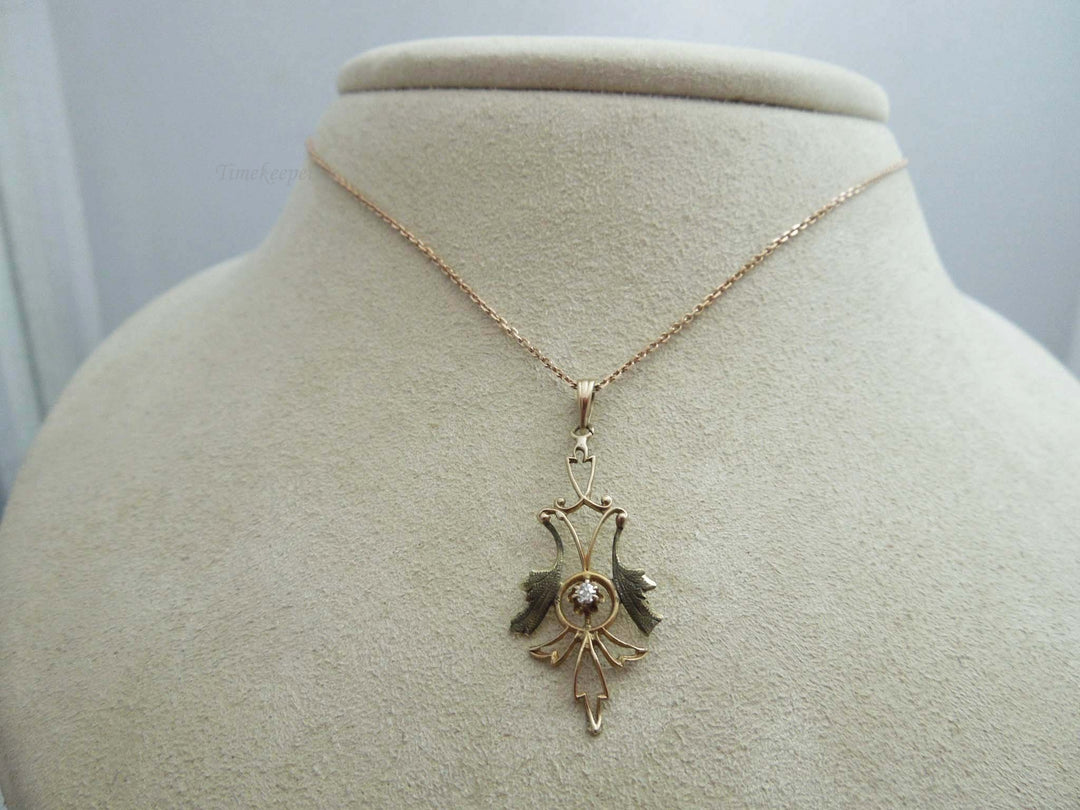 g743 Beautiful Ladies Vintage 10kt Yellow Gold Diamond Pendant on a 14kt Rose Gold Chain